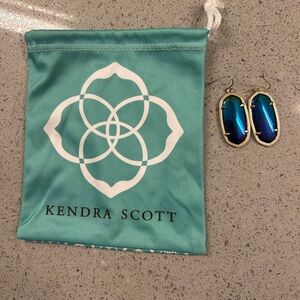 KENDRA SCOTT
Elle Drop Earrings In Teal iridescent